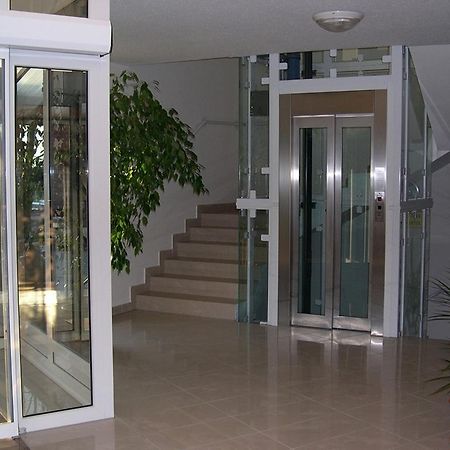 Pontis Ξενοδοχείο Biatorbágy Εξωτερικό φωτογραφία